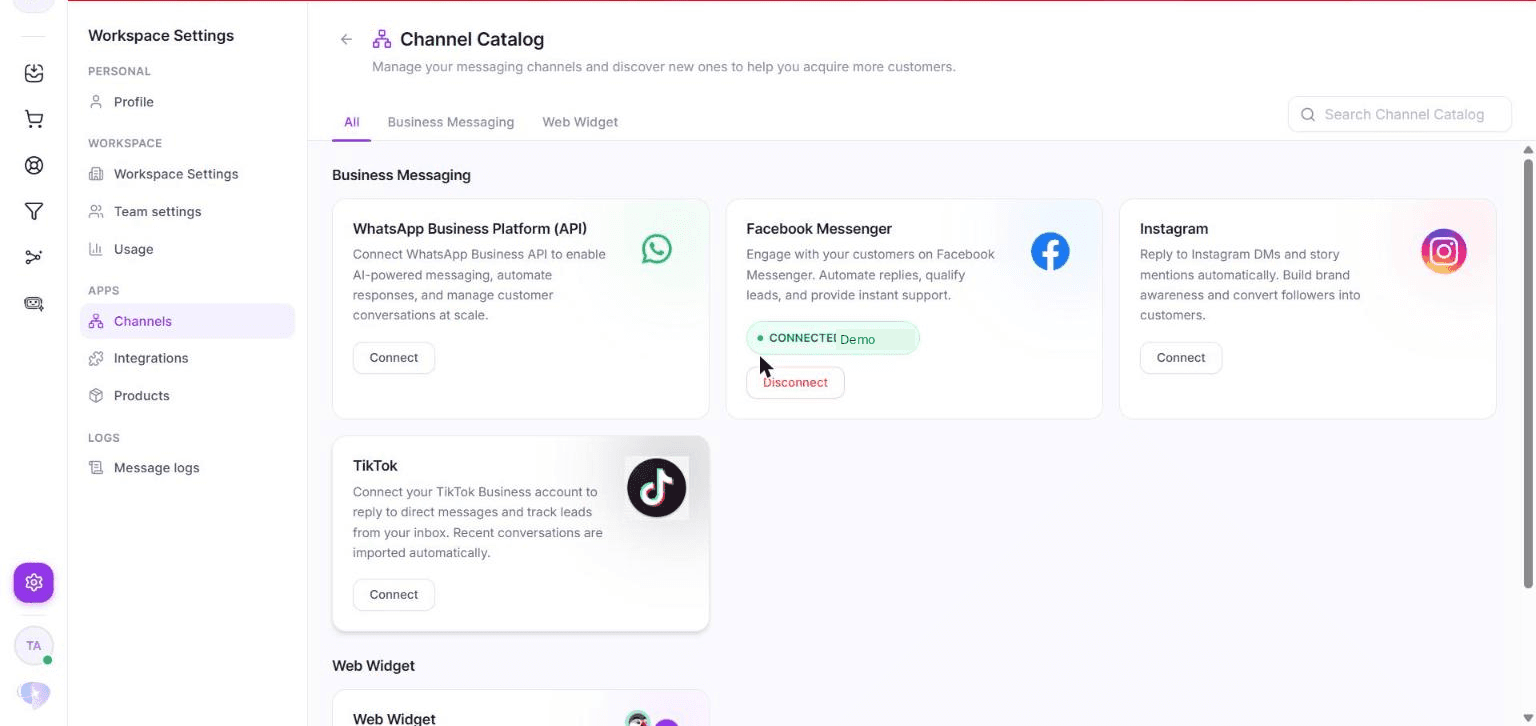 Le catalogue de canaux. Un canal connecté affiche un badge vert CONNECTED et le nom du compte lié.